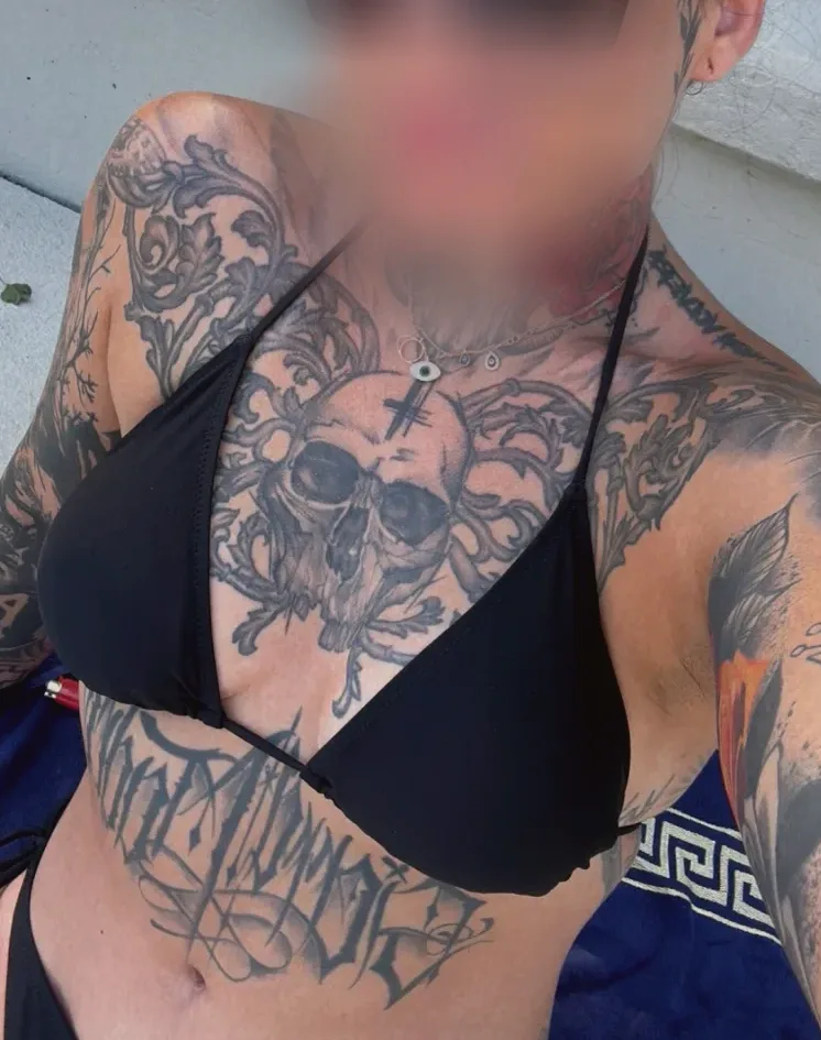 Abigail, 32