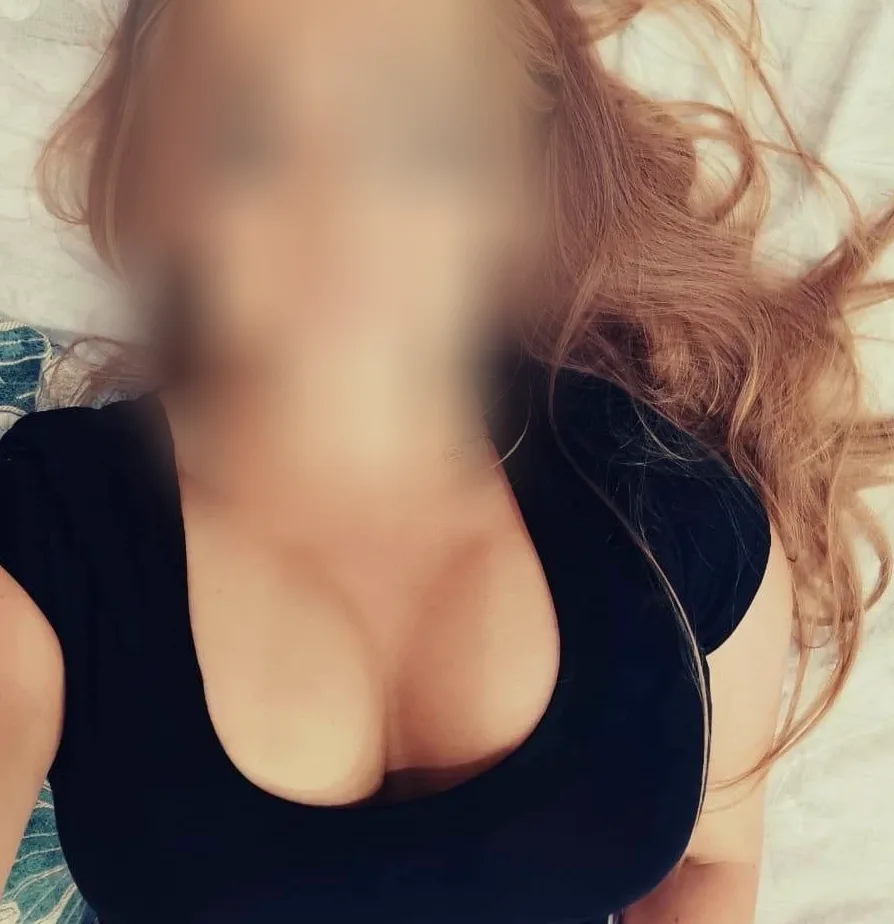 Hayley, 32
