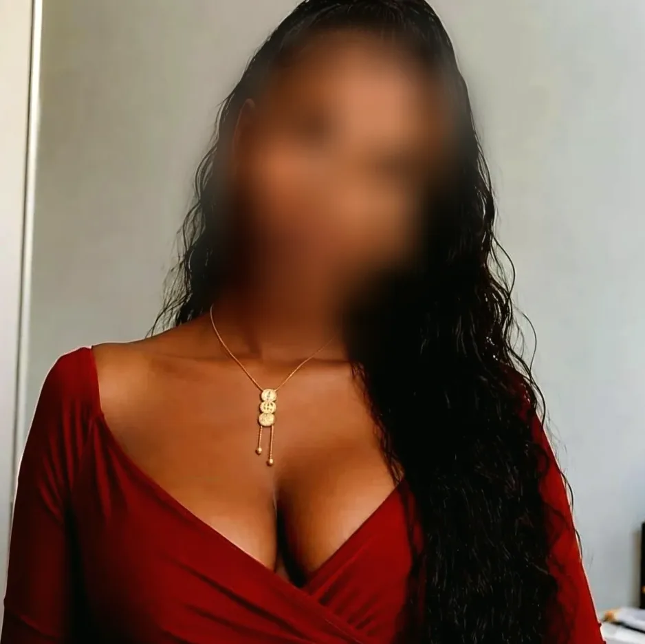 Iona, 23