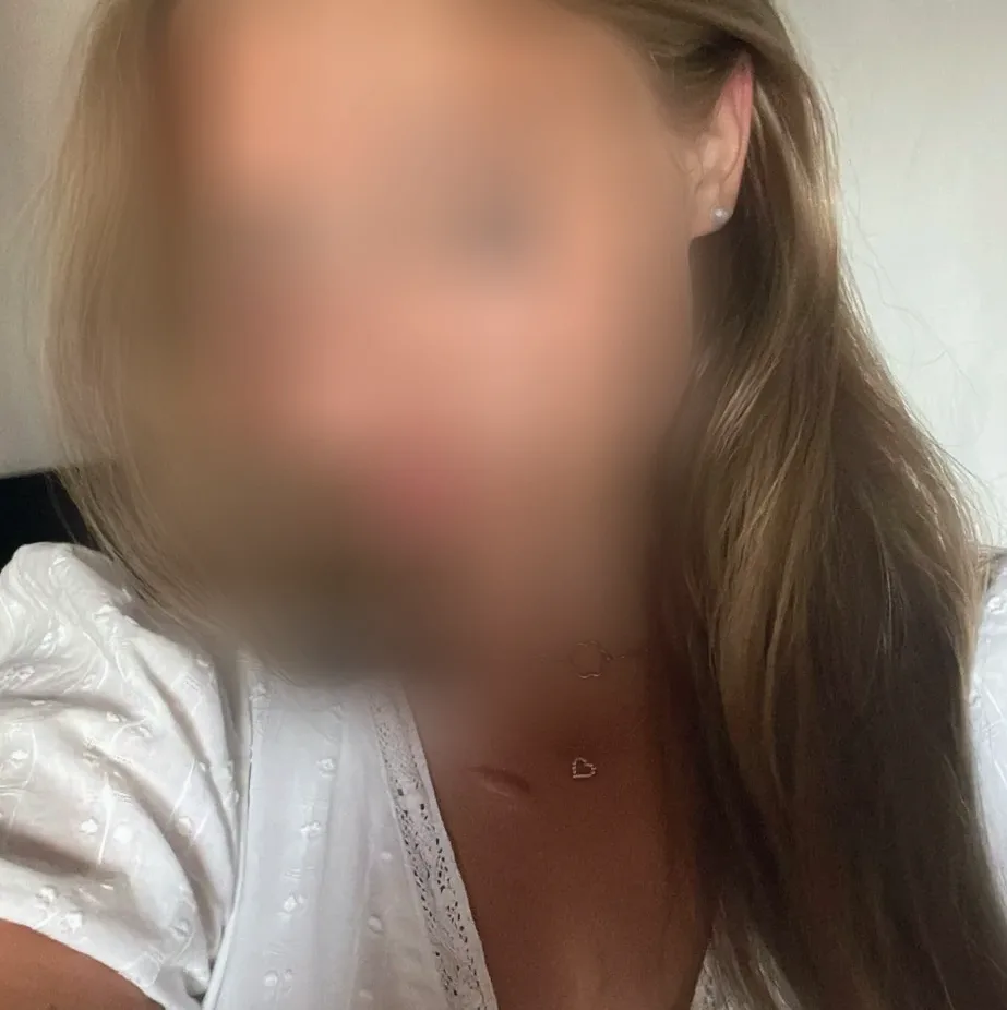 Lucy, 19